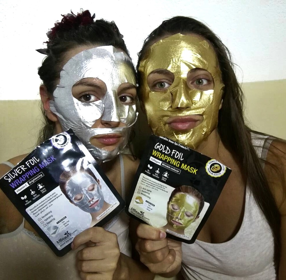 Тканевые маски kumiho. Kumiho фольгированная маска. Маска для лица. Золотая тканевая маска.