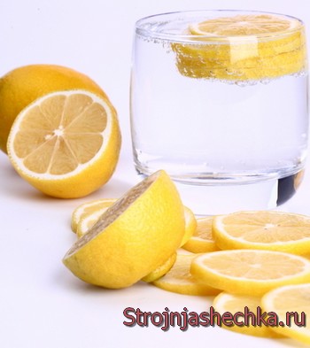 Напиток с лимоном 