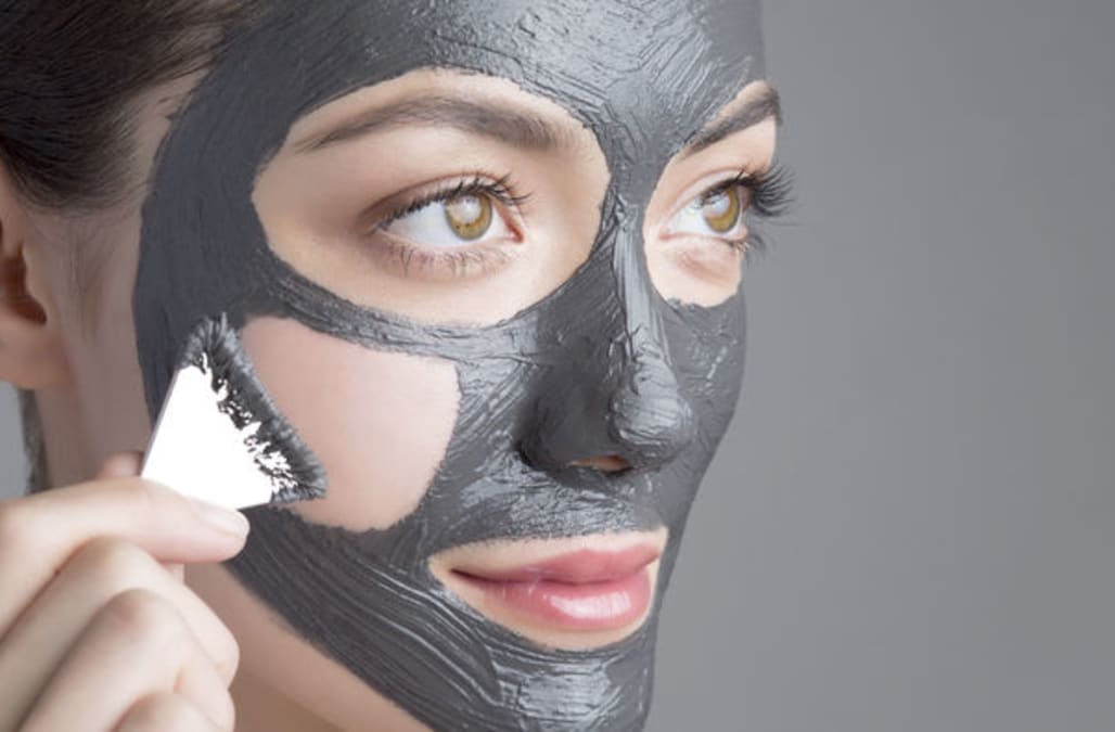 Как называется черная маска. Маска для лица. Маска для лица черная. Чёрная маска для лица крем.