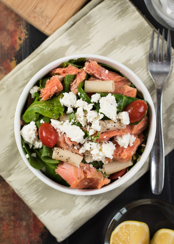 Smoked Salmon Salad- a delicious and easy lunch or light dinner #glutenfree 